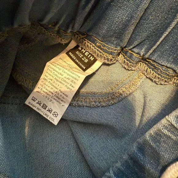 👖 **SHEIN Light Wash Elastic Waist Jogger Jeans**  Size **28 | Pull-On Style - Picture 4 of 6